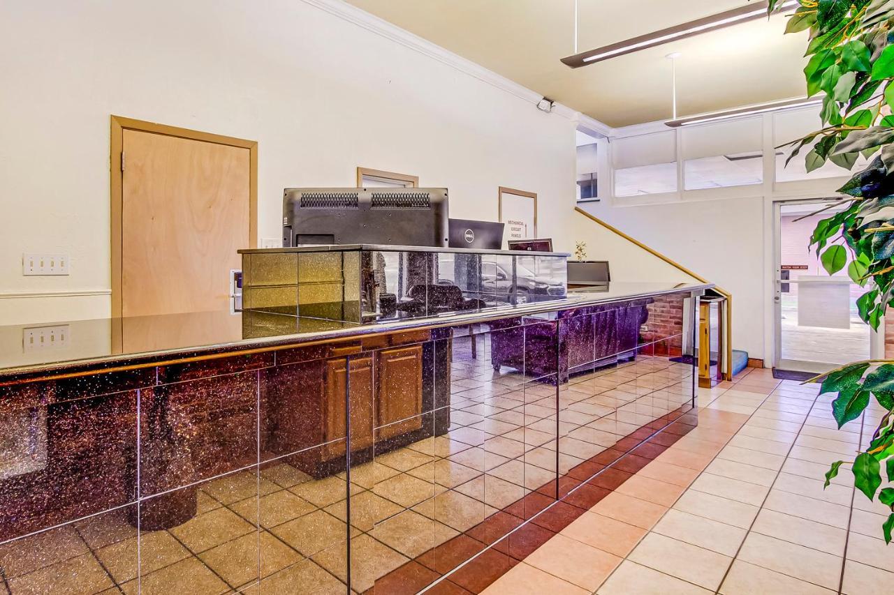 Americas Best Value Inn San Antonio Airport South Exteriör bild