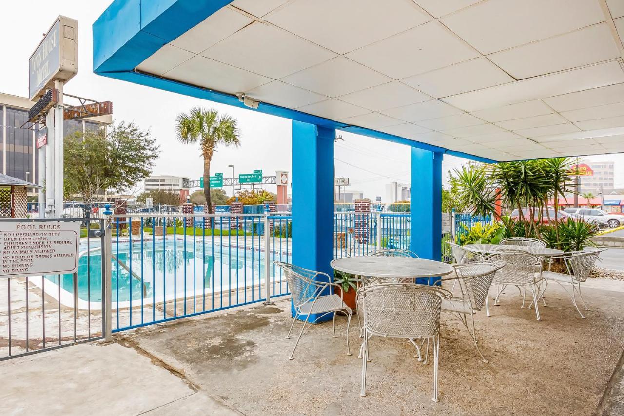 Americas Best Value Inn San Antonio Airport South Exteriör bild