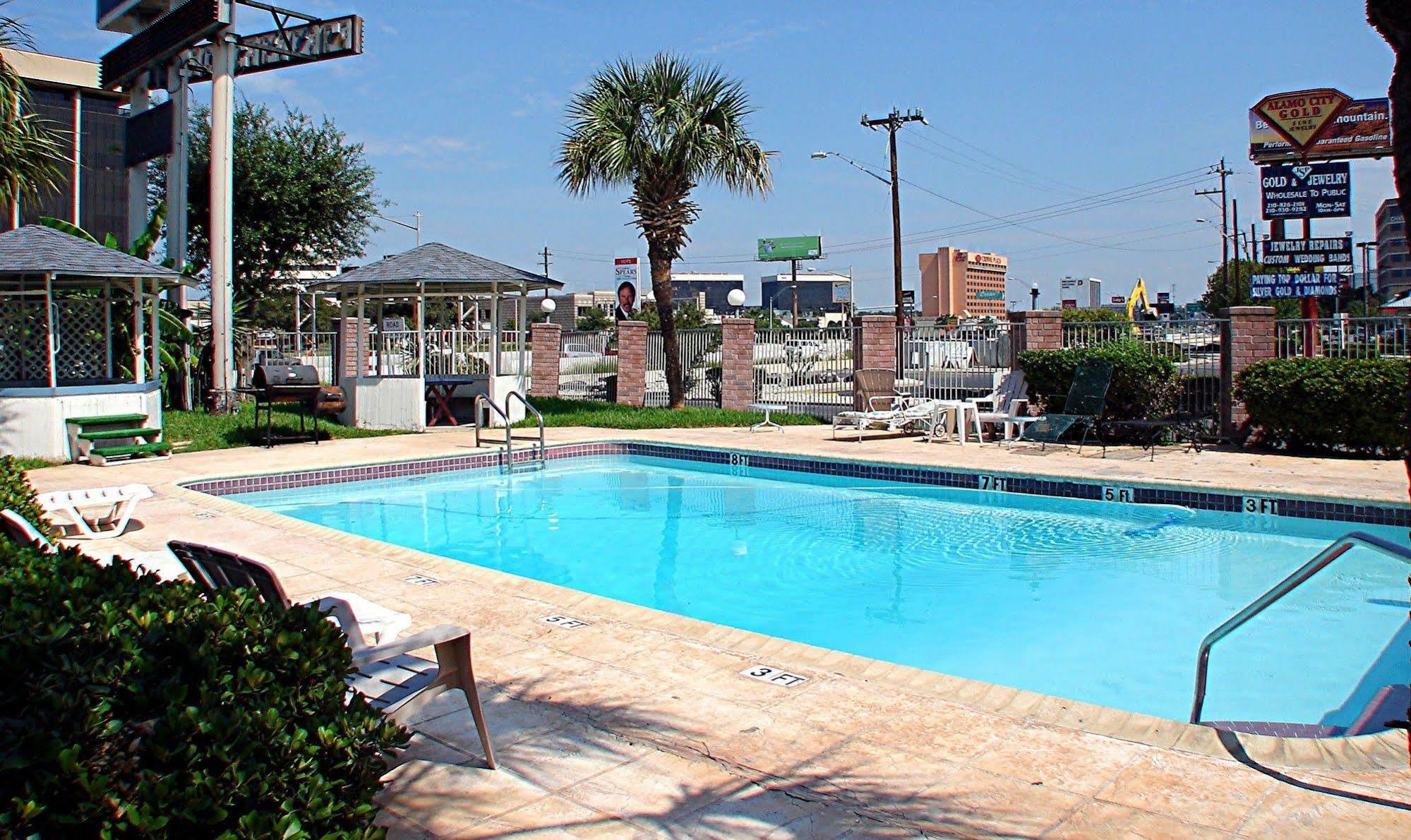 Americas Best Value Inn San Antonio Airport South Exteriör bild